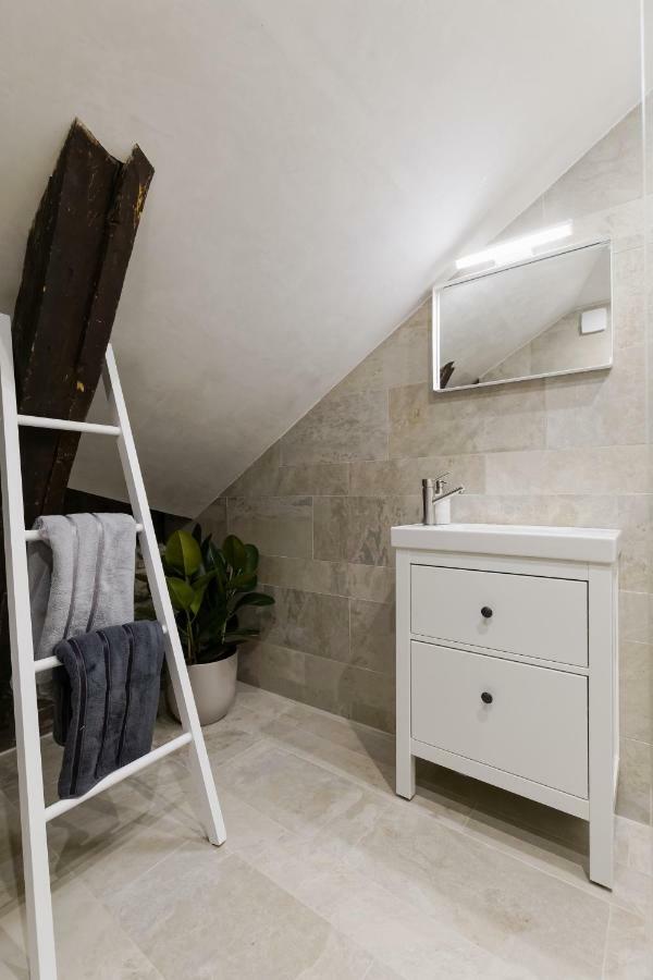 Niguliste 6 Old Town Penthouse Таллин