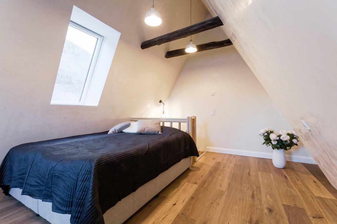 Апартаменты Niguliste 6 Old Town Penthouse Таллин